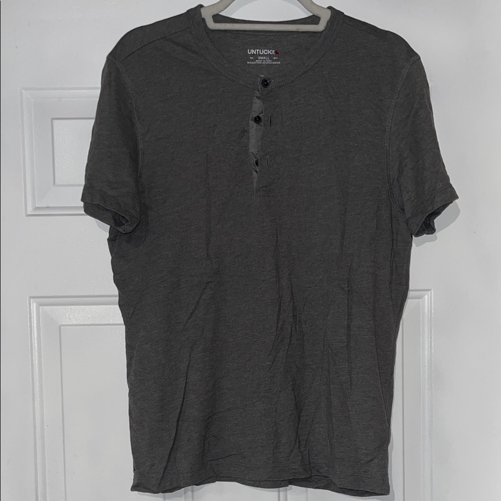 UNTUCKit Men's Charcoal Short Sleeve Henley